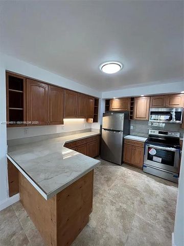 1478 NW 1st St 101, Miami, FL 33125