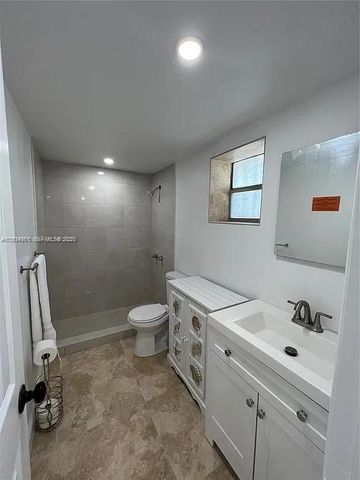 1478 NW 1st St 101, Miami, FL 33125