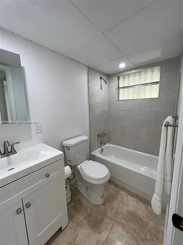 1478 NW 1st St 101, Miami, FL 33125