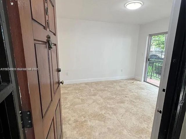 1478 NW 1st St 101, Miami, FL 33125