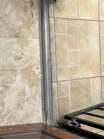 1478 NW 1st St 101, Miami, FL 33125