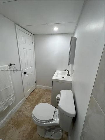 1478 NW 1st St 101, Miami, FL 33125