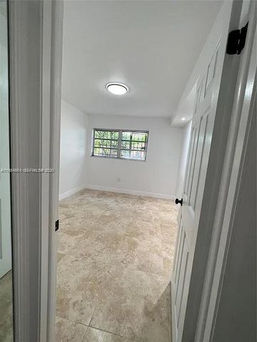 1478 NW 1st St 101, Miami, FL 33125