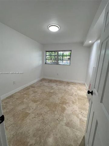 1478 NW 1st St 101, Miami, FL 33125