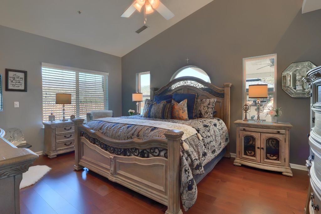 Image 15 of property listing at 42038 Empty Creek, Oakhurst, CA 93644