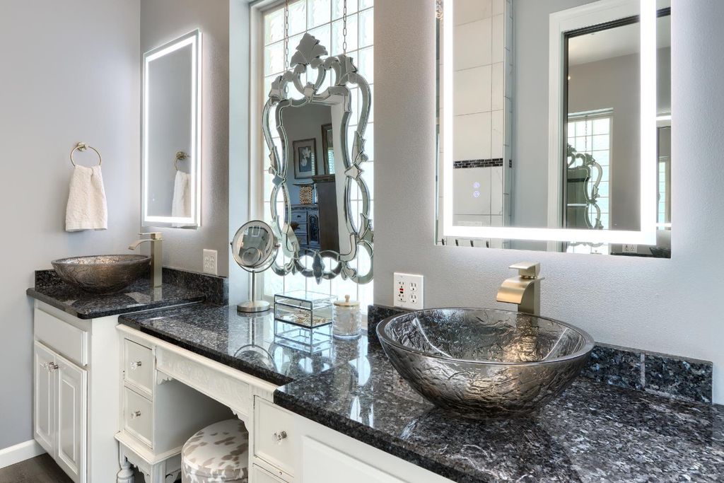 Image 19 of property listing at 42038 Empty Creek, Oakhurst, CA 93644