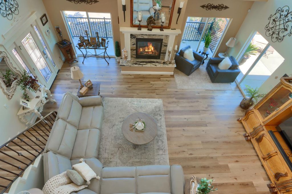 Image 20 of property listing at 42038 Empty Creek, Oakhurst, CA 93644