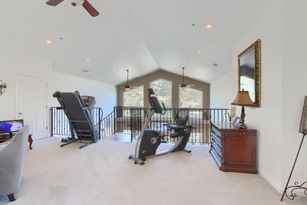 Image 22 of property listing at 42038 Empty Creek, Oakhurst, CA 93644