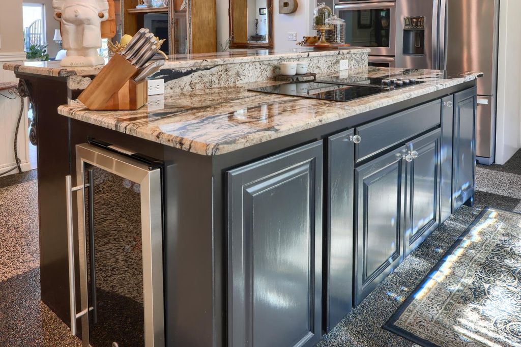 Image 30 of property listing at 42038 Empty Creek, Oakhurst, CA 93644