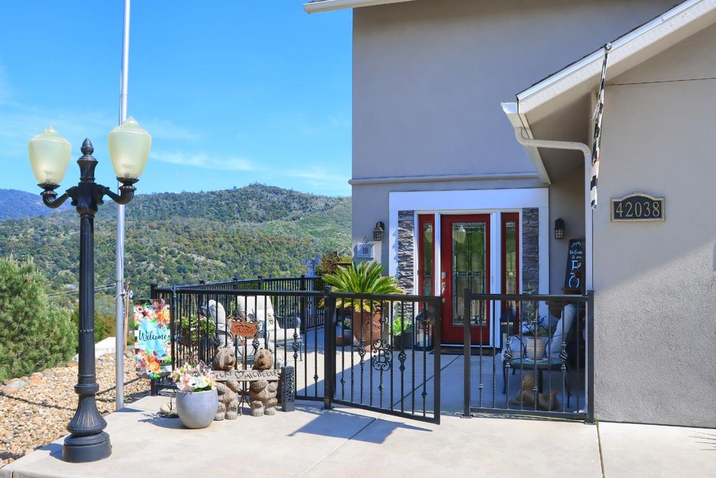 Image 60 of property listing at 42038 Empty Creek, Oakhurst, CA 93644