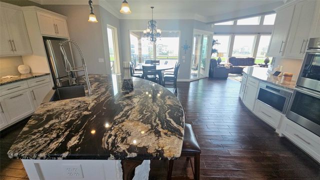 6 Big Torch, Hitchcock, TX 77563