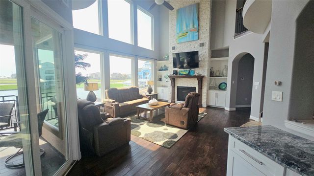 6 Big Torch, Hitchcock, TX 77563