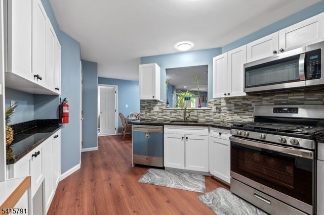 203 Rhoads Dr, Montgomery Twp., NJ 08502