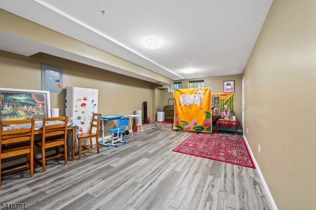 203 Rhoads Dr, Montgomery Twp., NJ 08502