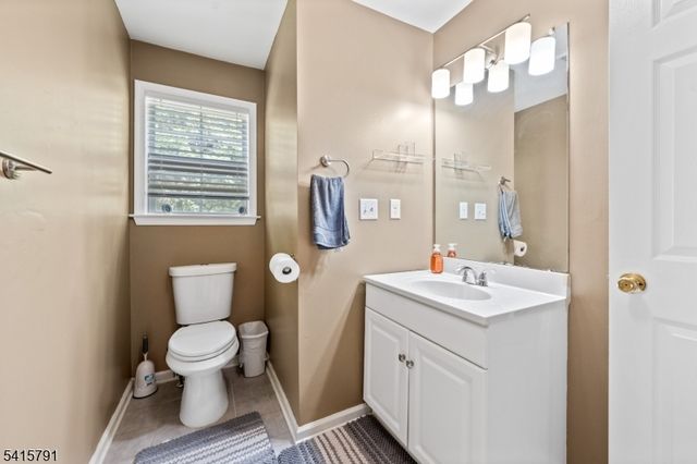 203 Rhoads Dr, Montgomery Twp., NJ 08502
