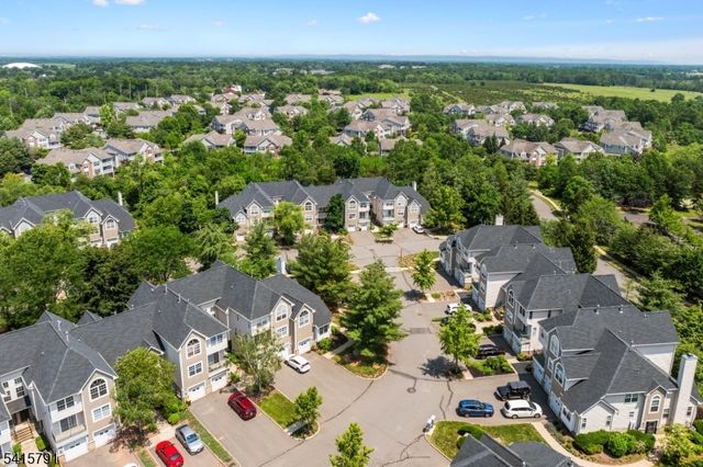 203 Rhoads Dr, Montgomery Twp., NJ 08502