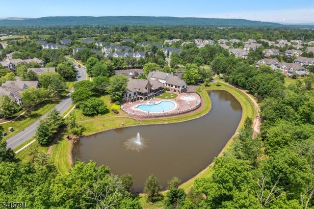 203 Rhoads Dr, Montgomery Twp., NJ 08502