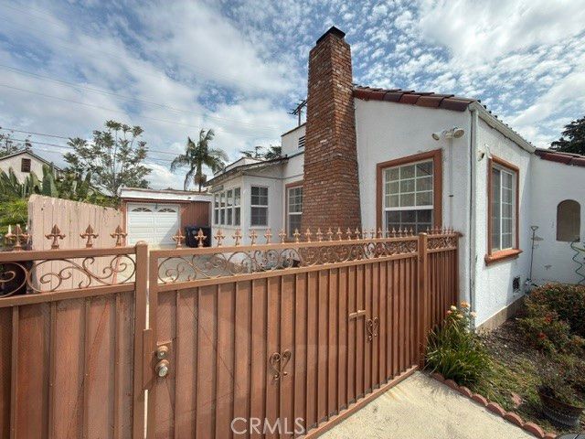 521 E Chestnut, Glendale, CA 91205