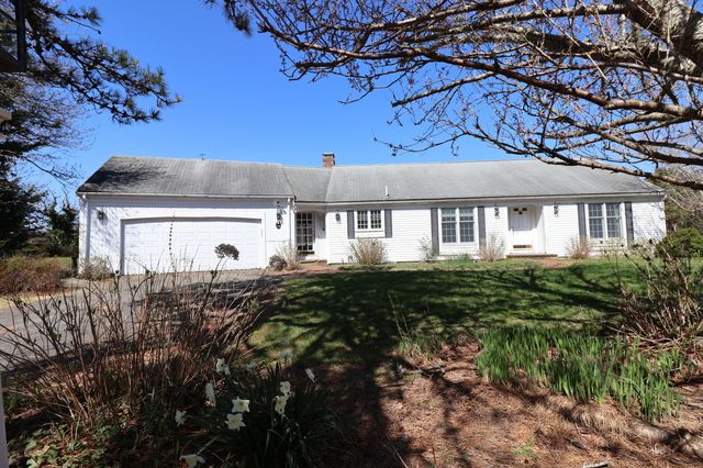 43 Palmer Lane, East Dennis, MA 02641