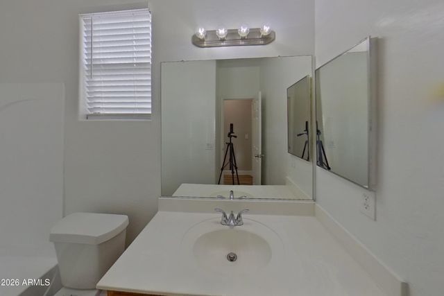 7428 W PIONEER Street, Phoenix, AZ 85043
