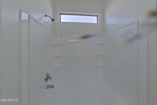 7428 W PIONEER Street, Phoenix, AZ 85043