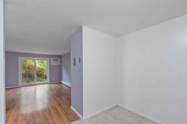 311 Pawtucket Blvd 29, Lowell, MA 01854