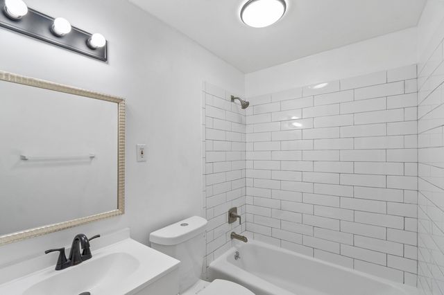 311 Pawtucket Blvd 29, Lowell, MA 01854