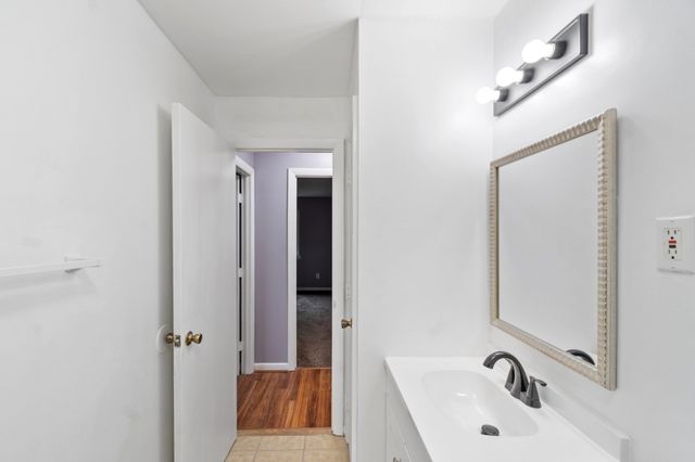 311 Pawtucket Blvd 29, Lowell, MA 01854