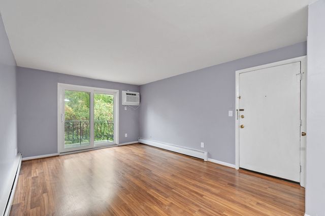311 Pawtucket Blvd 29, Lowell, MA 01854