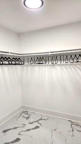 13975 W Lisbon ROAD, Brookfield, WI 53005