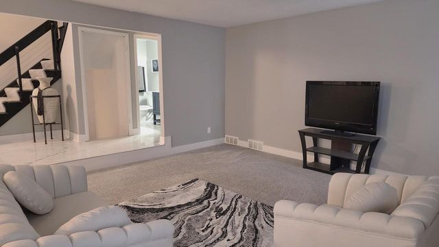 13975 W Lisbon ROAD, Brookfield, WI 53005