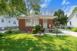 22113 Pleasant Avenue, Eastpointe, MI 48021