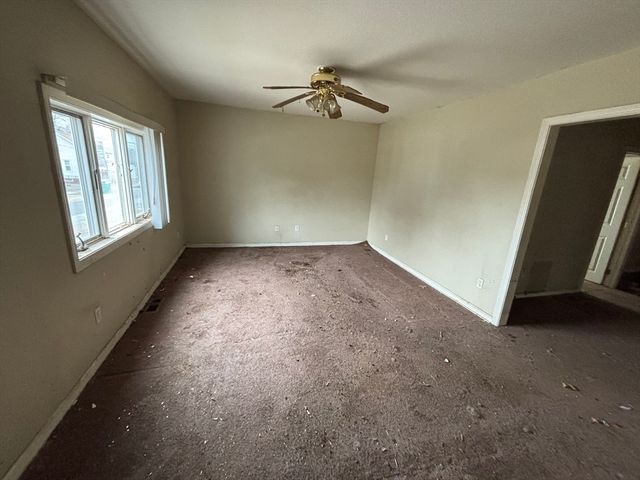 55 Fuller St, Chicopee, MA 01020