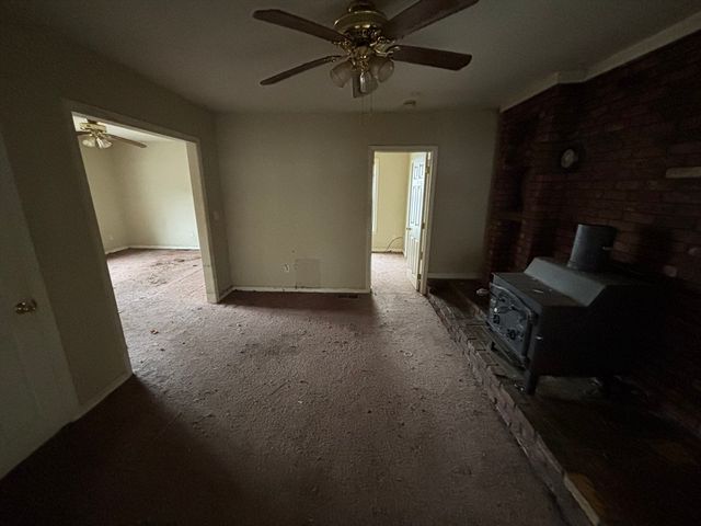 55 Fuller St, Chicopee, MA 01020