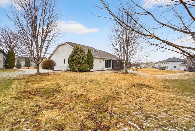 N262 EASTOWNE LANE, Appleton, WI 54915