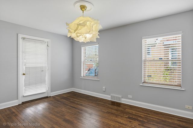 8034 S Clyde Avenue, Chicago, IL 60617