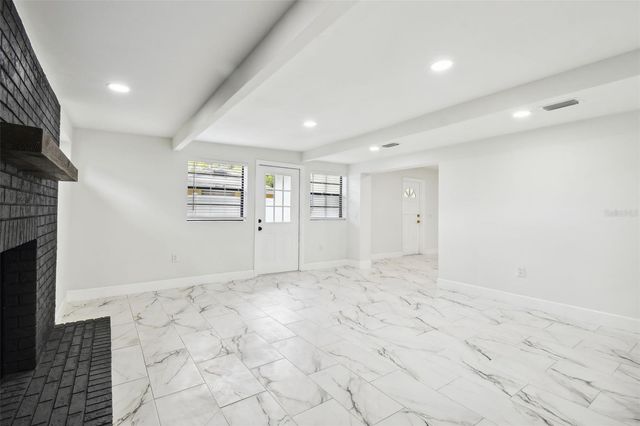 4910 N DARBY AVENUE, Tampa, FL 33603