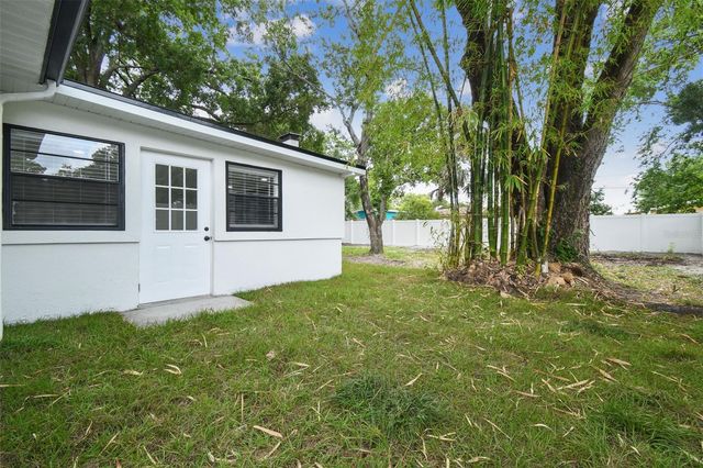 4910 N DARBY AVENUE, Tampa, FL 33603