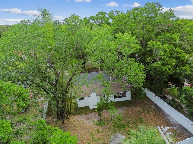 4910 N DARBY AVENUE, Tampa, FL 33603
