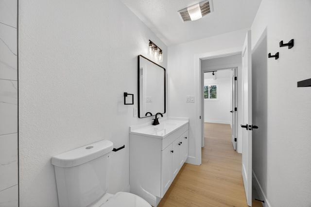 3709-3711 Brownson St, Sacramento, CA 95821