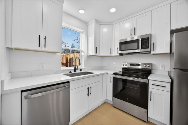 3709-3711 Brownson St, Sacramento, CA 95821