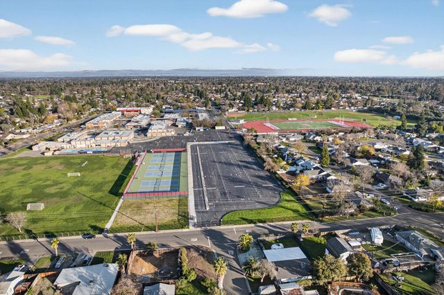 3709-3711 Brownson St, Sacramento, CA 95821