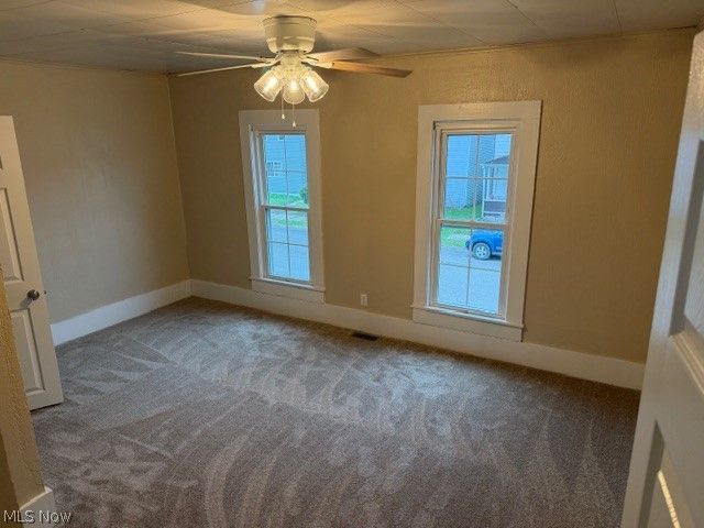 525 E High Street, Uhrichsville, OH 44683