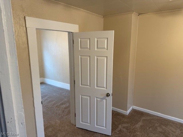 525 E High Street, Uhrichsville, OH 44683