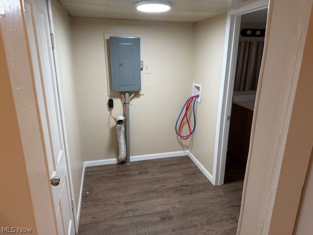 525 E High Street, Uhrichsville, OH 44683