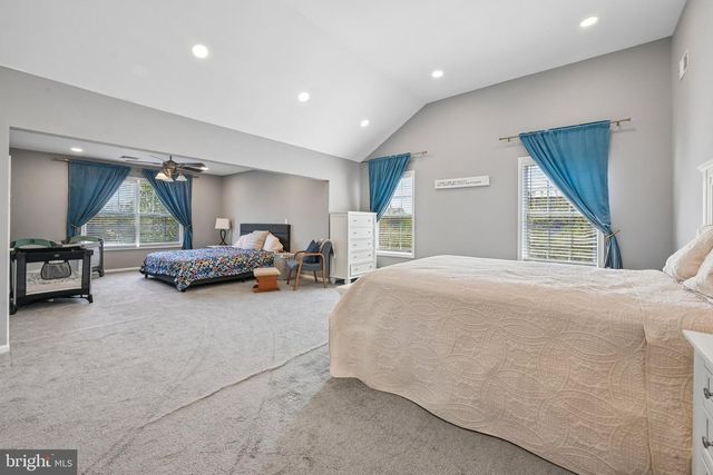 25 SHERWOOD LN, Columbus, NJ 08022