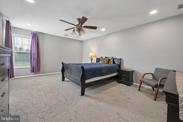 25 SHERWOOD LN, Columbus, NJ 08022