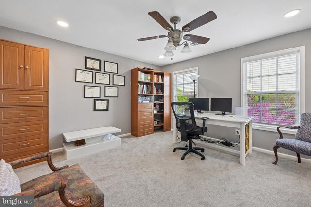 25 SHERWOOD LN, Columbus, NJ 08022