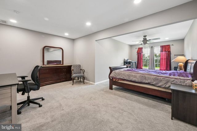 25 SHERWOOD LN, Columbus, NJ 08022