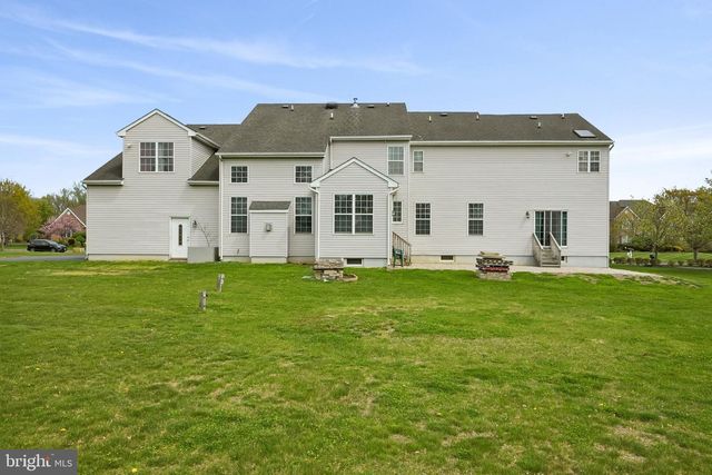 25 SHERWOOD LN, Columbus, NJ 08022